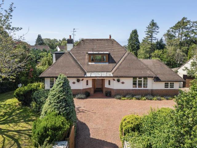 5 bedroom detached bungalow for sale