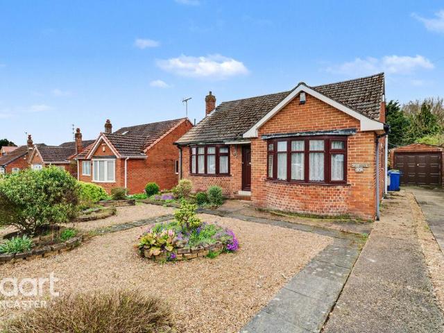 5 bedroom detached bungalow for sale