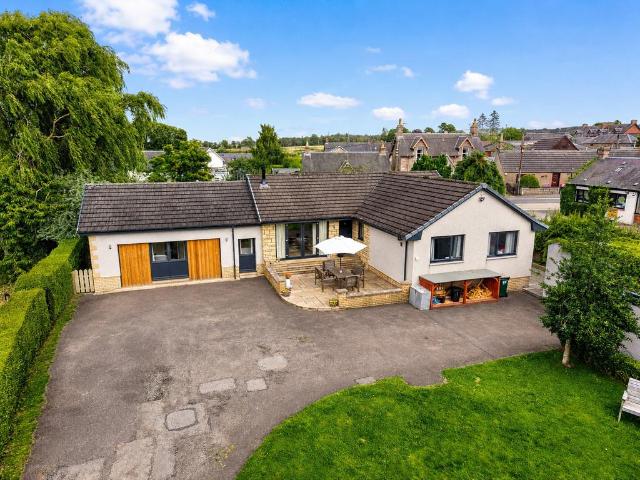 5 bedroom detached bungalow for sale