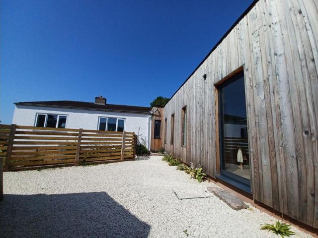 5 bedroom detached bungalow for sale
