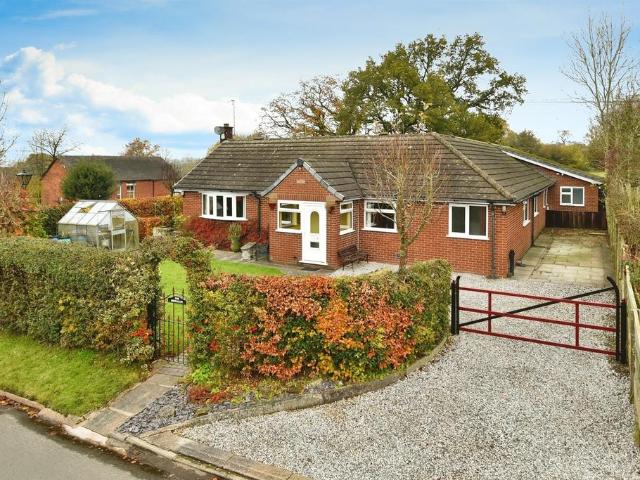 5 bedroom detached bungalow for sale