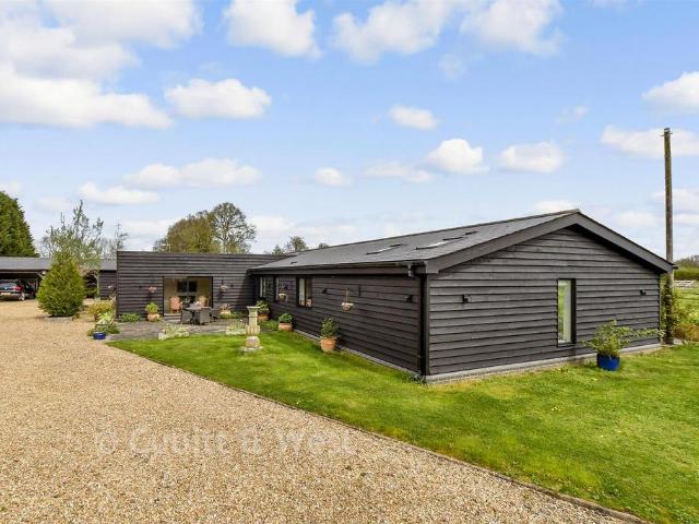 5 bedroom detached bungalow for sale