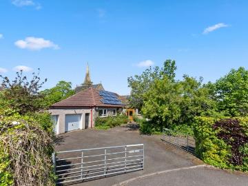 5 bedroom detached bungalow for sale