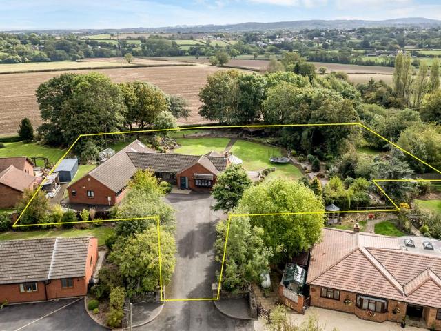 5 bedroom detached bungalow for sale