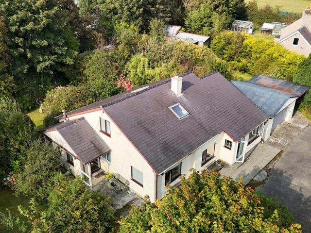 5 bedroom detached bungalow for sale
