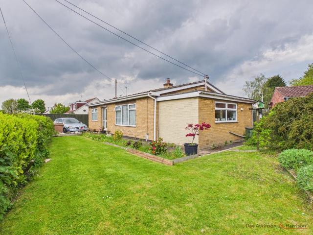 5 bedroom detached bungalow for sale