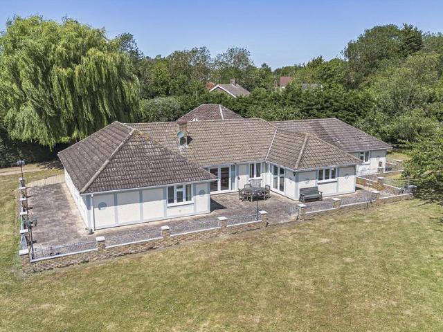 5 bedroom detached bungalow for sale