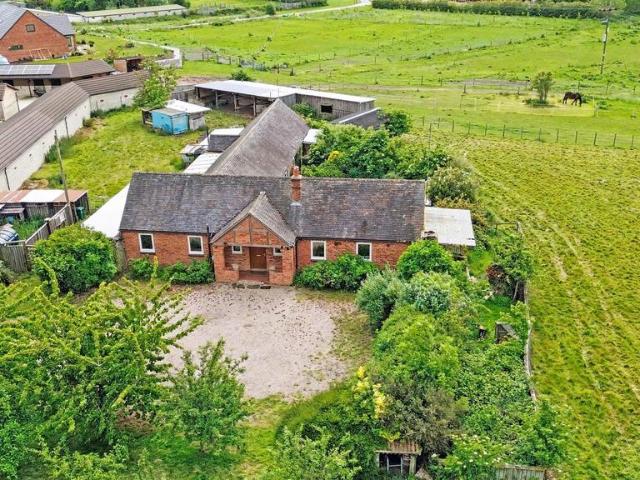 5 bedroom detached bungalow for sale