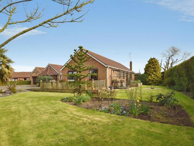 5 bedroom detached bungalow for sale