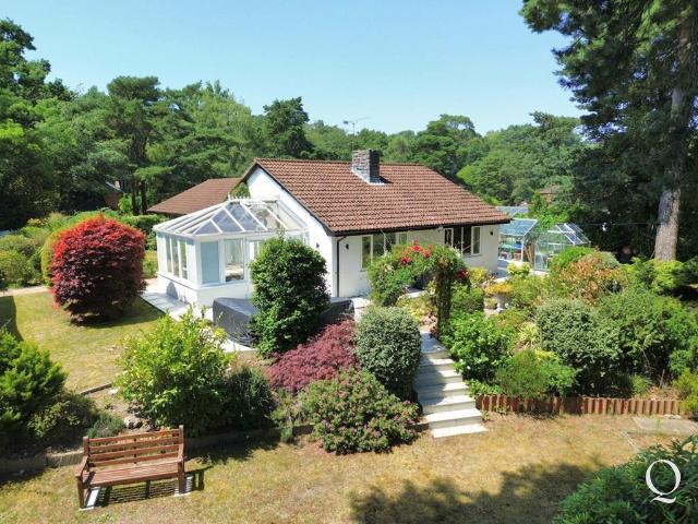 5 bedroom detached bungalow for sale
