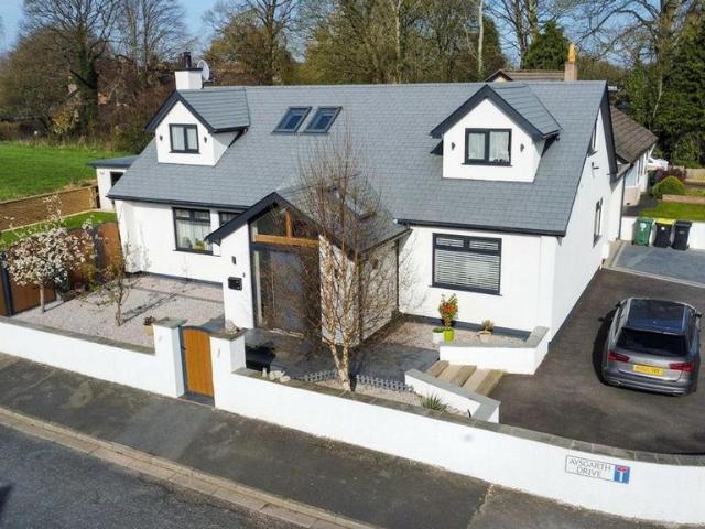 5 bedroom detached bungalow for sale