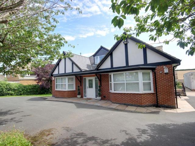 5 bedroom detached bungalow for sale