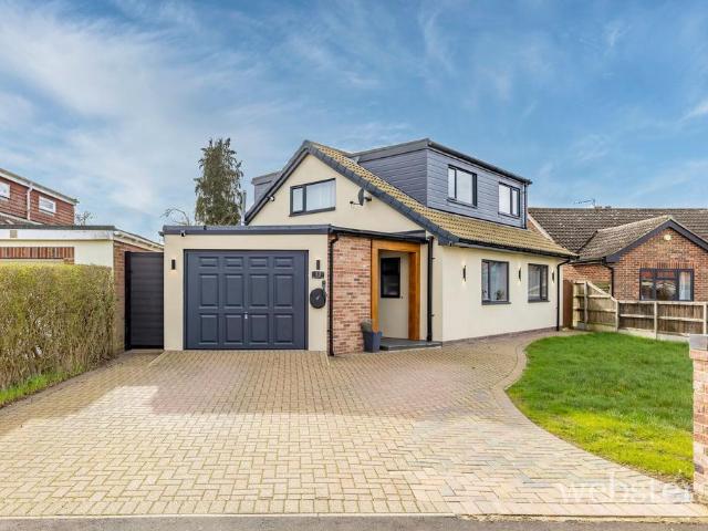 5 bedroom detached house for sale