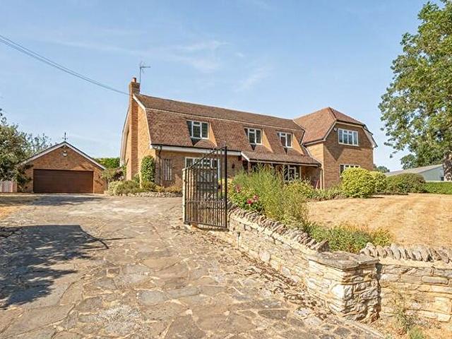 5 Bedroom Detached Bungalow To Rent In High Street, Pavenham, MK43