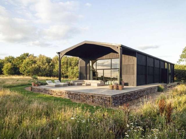 5 Bedroom Detached House