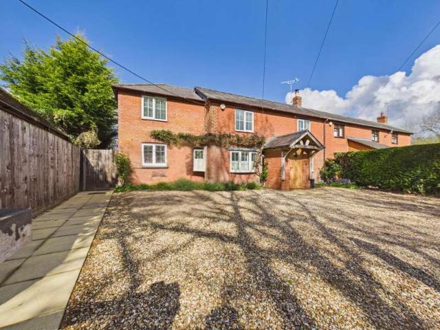 5 Bedroom Detached House