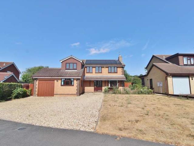 5 Bedroom Detached House