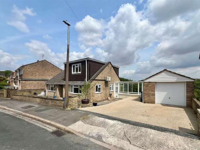 5 Bedroom Detached House