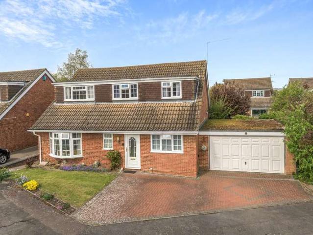 5 Bedroom Detached House