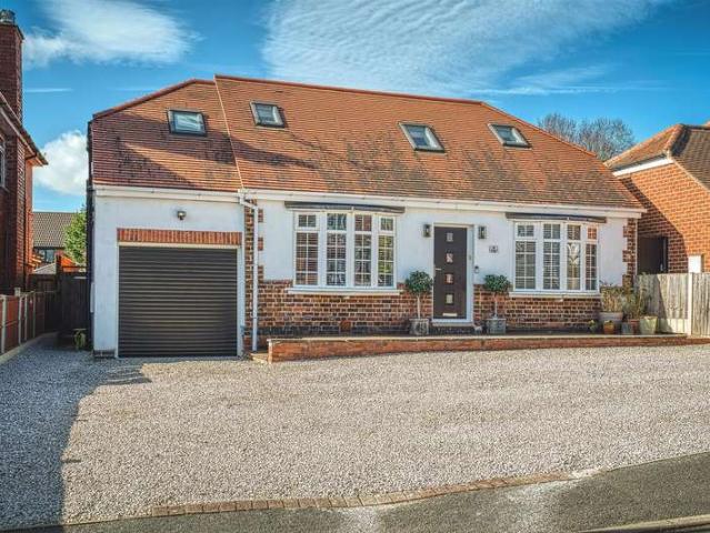 5 Bedroom Detached House