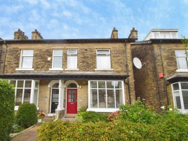 5 Bedroom Detached House