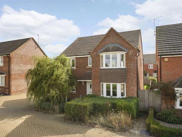 5 Bedroom Detached House