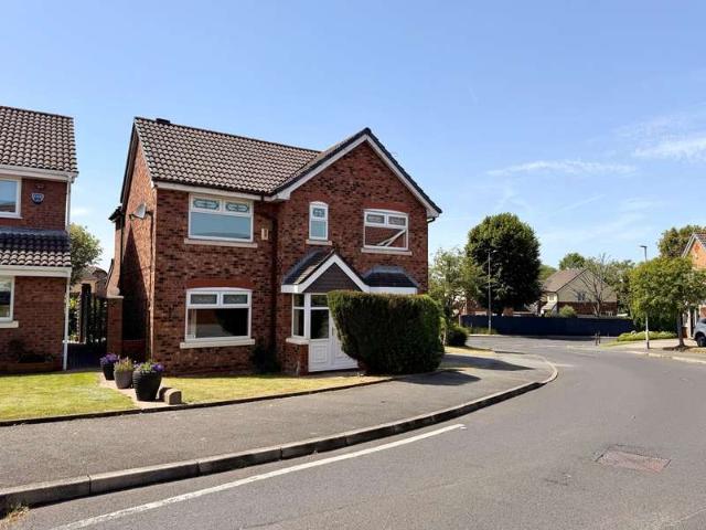 5 Bedroom Detached House