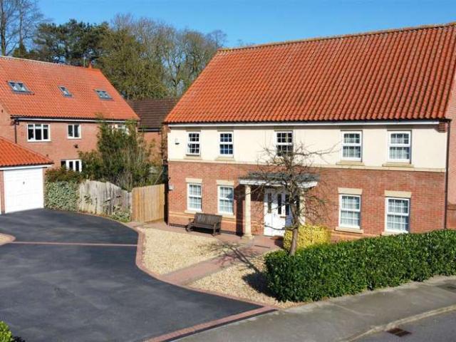 5 Bedroom Detached House