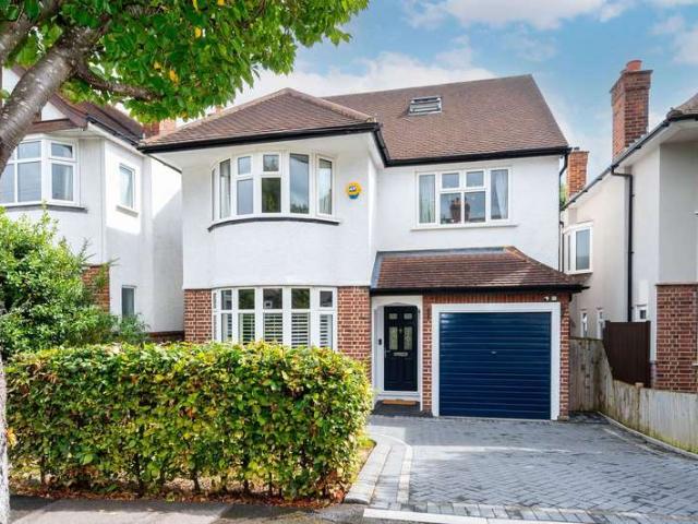 5 Bedroom Detached House