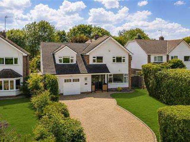 5 Bedroom Detached House