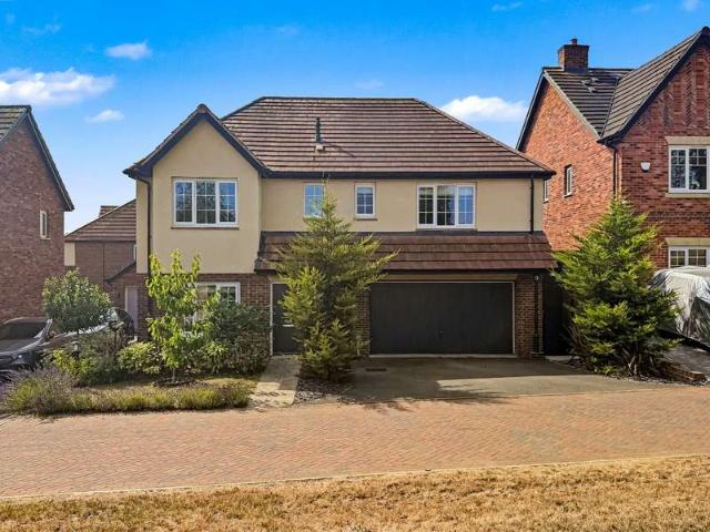 5 Bedroom Detached House