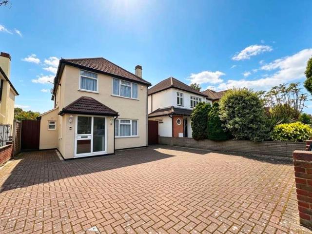 5 Bedroom Detached House