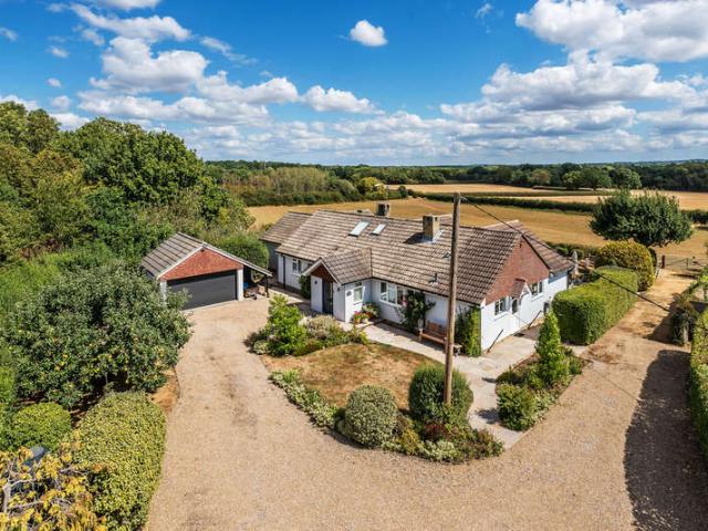 5 Bedroom Detached House