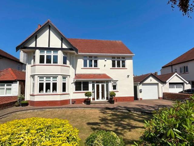 5 Bedroom Detached House