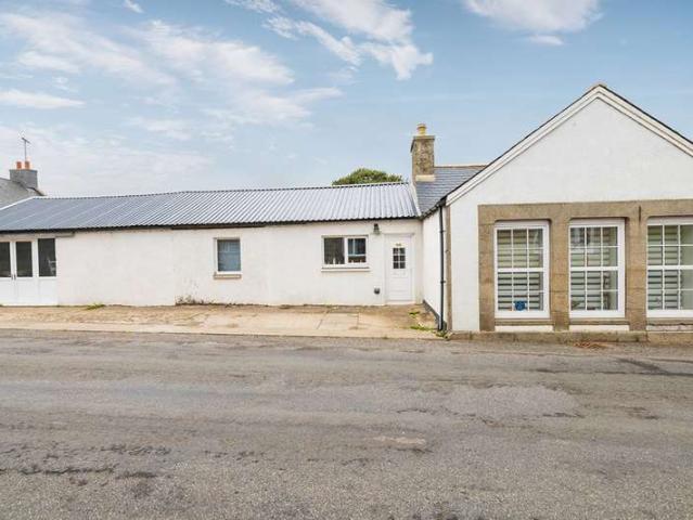 5 Bedroom Detached House
