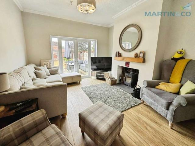 5 Bedroom Detached House