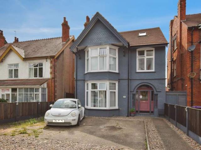 5 Bedroom Detached House