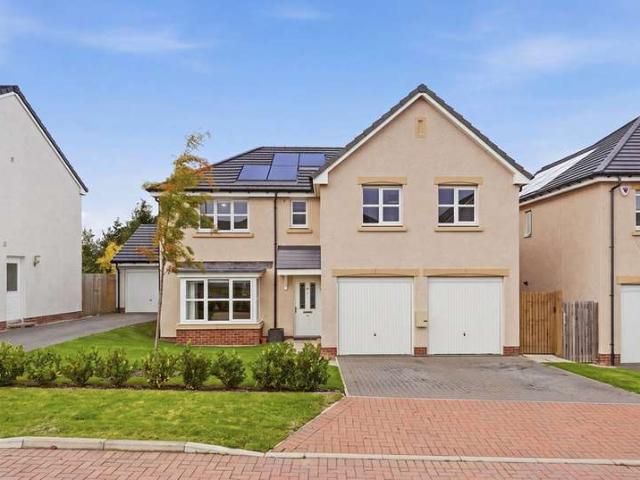5 Bedroom Detached House