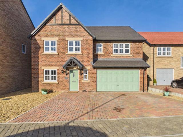 5 Bedroom Detached House