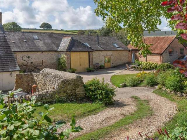 5 Bedroom Detached House