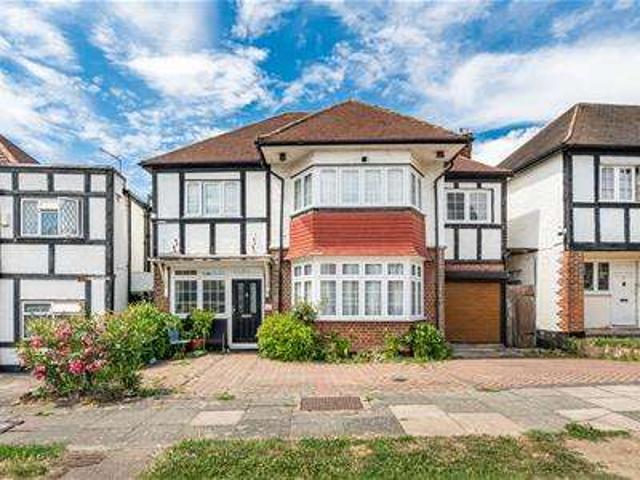 5 Bedroom Detached House