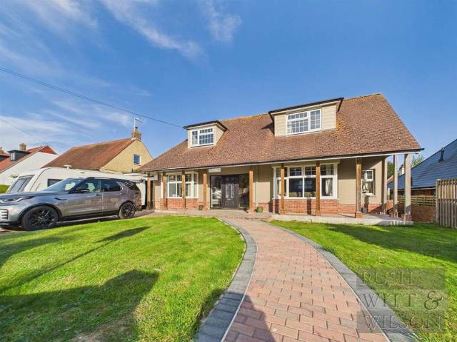 5 Bedroom Detached House