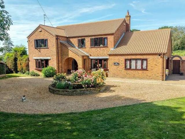 5 Bedroom Detached House