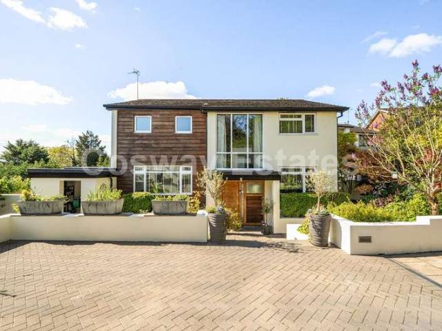 5 Bedroom Detached House