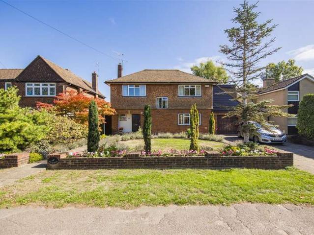 5 Bedroom Detached House
