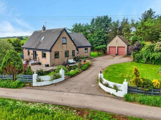 5 Bedroom Detached House