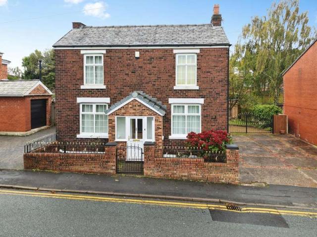 5 Bedroom Detached House