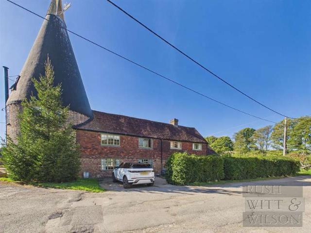 5 Bedroom Detached House