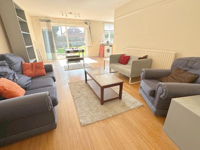 4 Bedroom Detached House