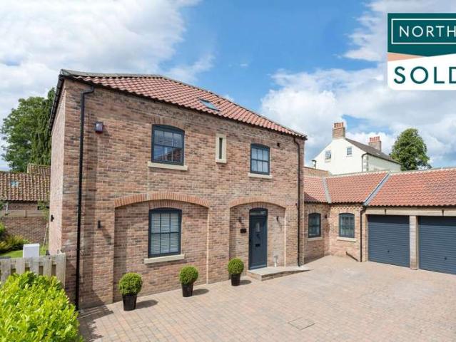 5 Bedroom Detached House